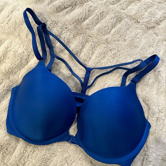 BRAND NEW W/TAGS VICTORIA'S SECRET BRA - Picture 1 of 3